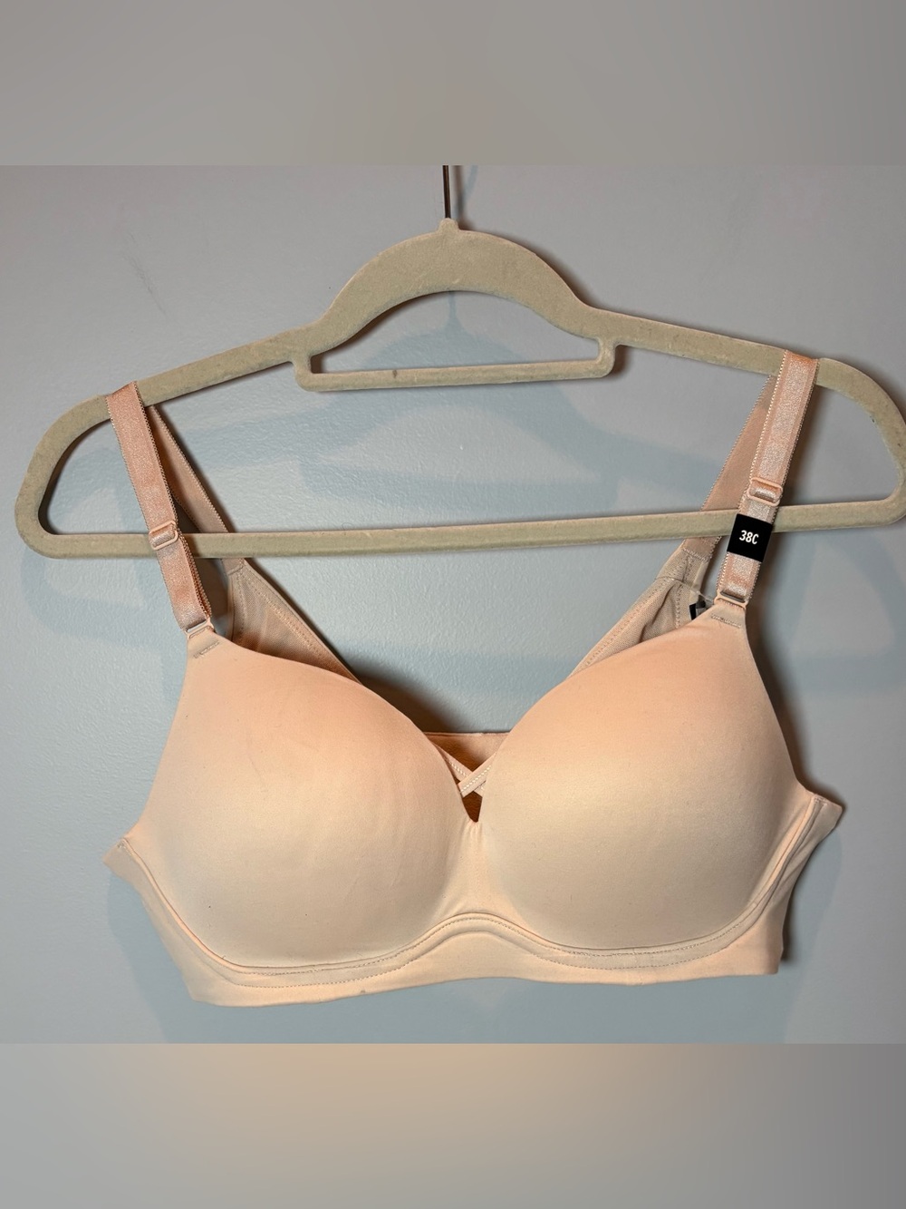 Torrid Curve 38C Nude Wire-Free Push-Up Plunge Bra NWT